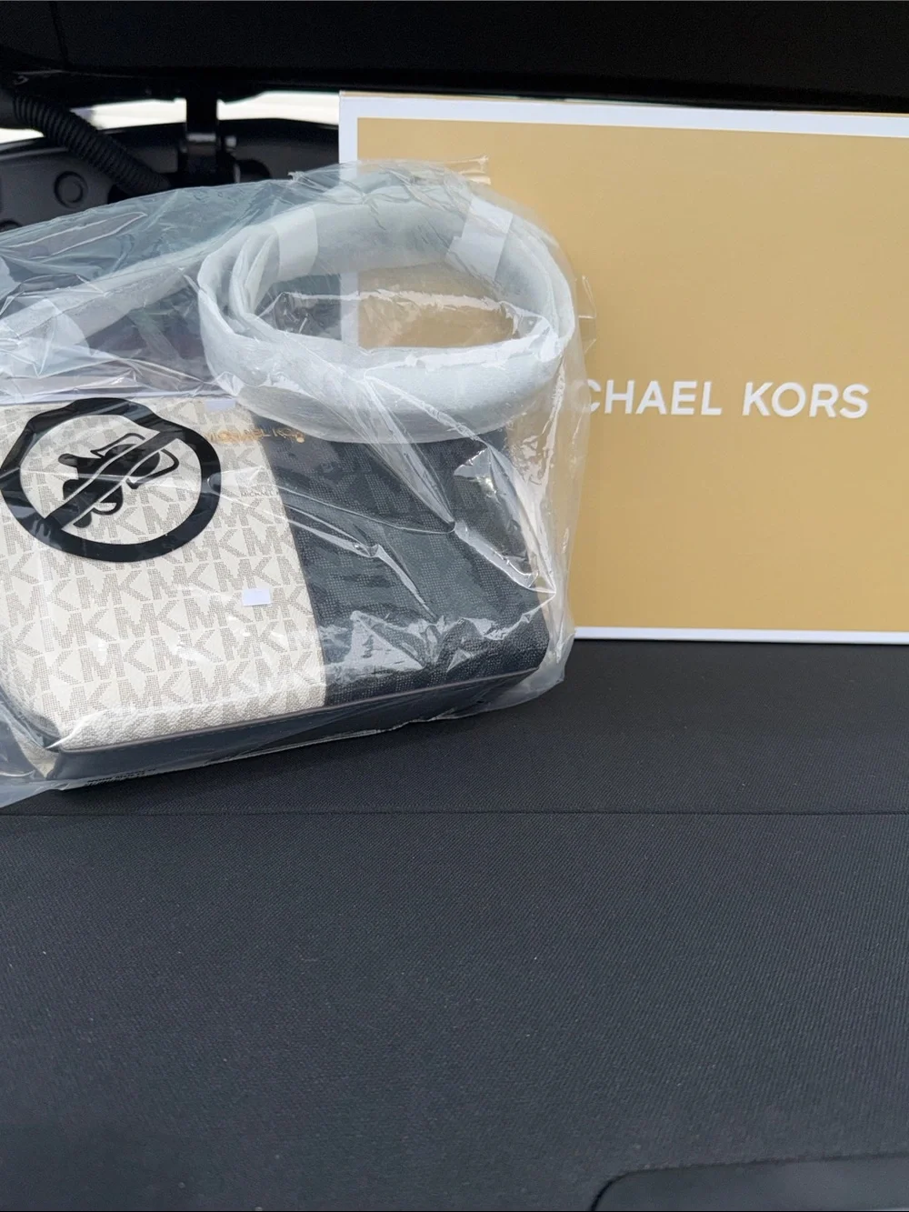 Michael Kors Black & Vanilla Logo Crossbody Bag - Picture 1 of 3
